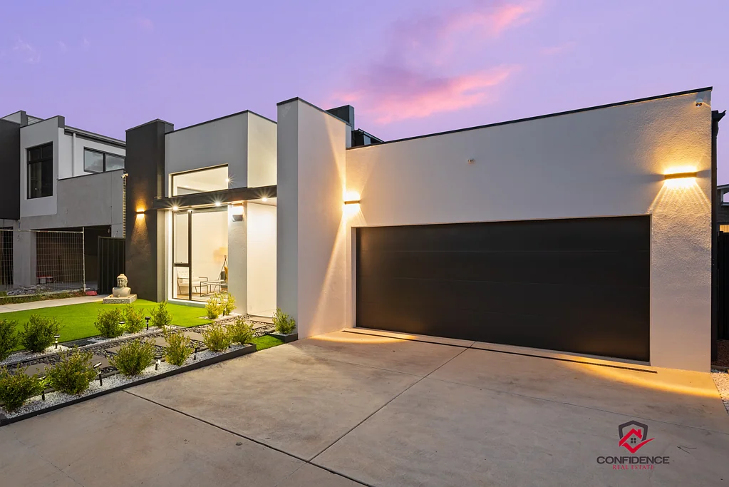 12 Dadswell Street, Whitlam, ACT 2611