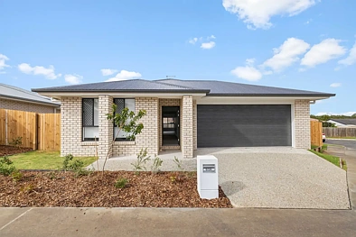 Capalaba 4房 位于便利的 Capalaba 区域的近新低维护居所 Near-New Low Maintenance Sanctuary in Convenient Capalaba Pocket