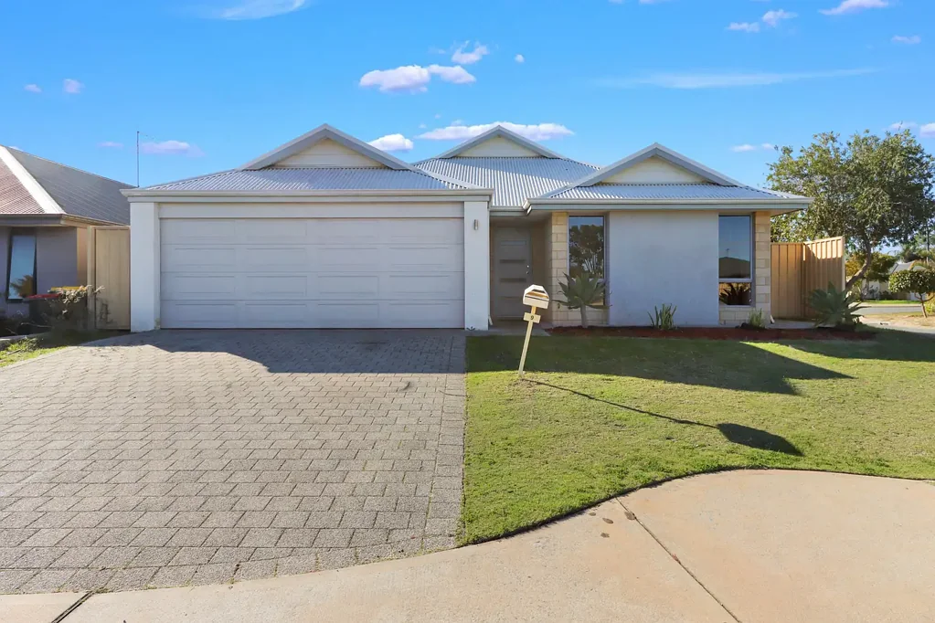Pinjarra 4غرفة نوم MODERN COMFORT ON A SPACIOUS CORNER BLOCK
