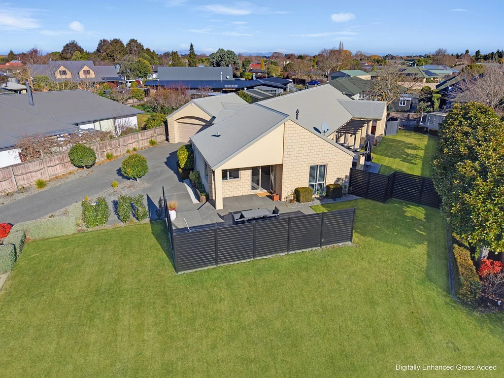 Woodend 4 Bedroom Spacious Family Living with Room to Grow