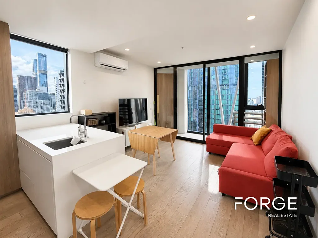 Modern 1 Bedroom + Study Apartment in the Heart of Melbourne CBD