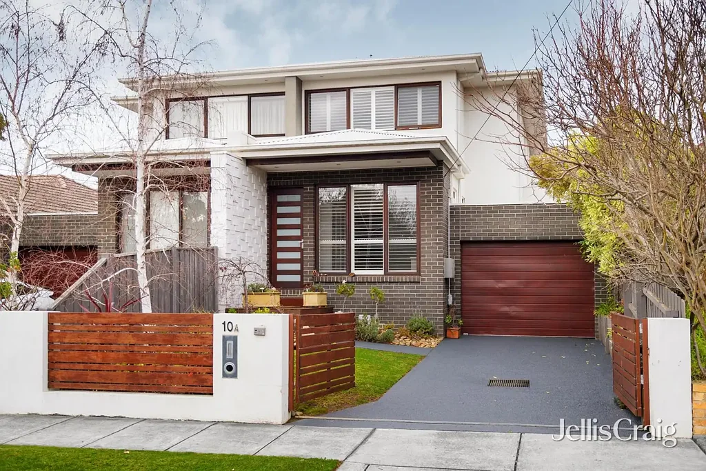 Bentleigh East 3 Slaapkamer Modern living in a peaceful Bentleigh East court