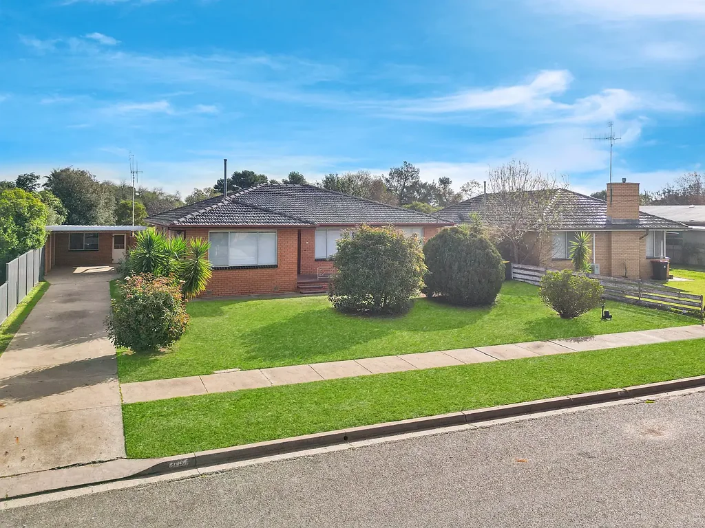 Berrigan 3Moenga Golf Course Outlook in a Prime Berrigan Location