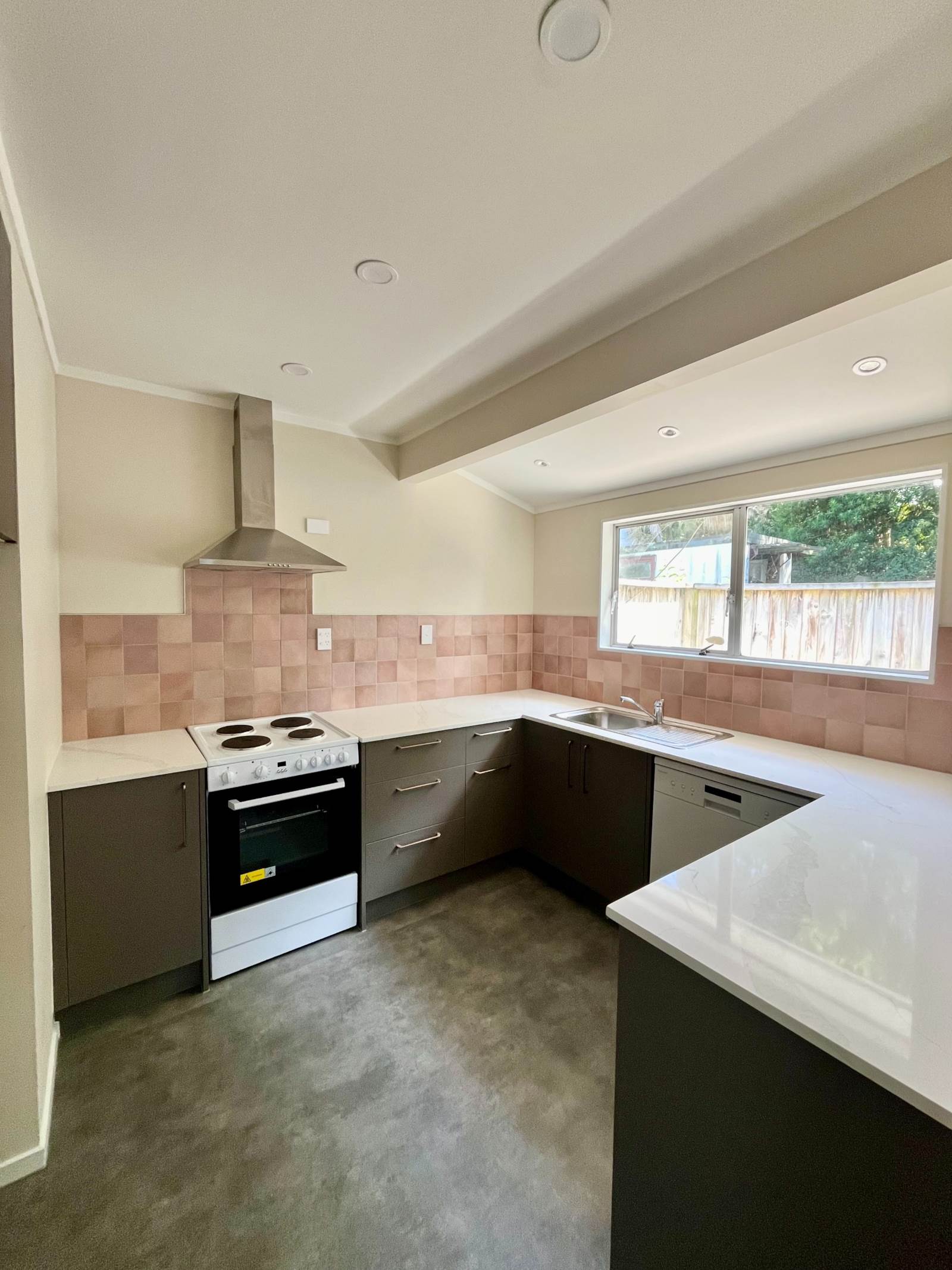 1/16 Teviot Place, Totara Vale, Auckland - North Shore, 2 rūma, 1 rūma horoi, Unit