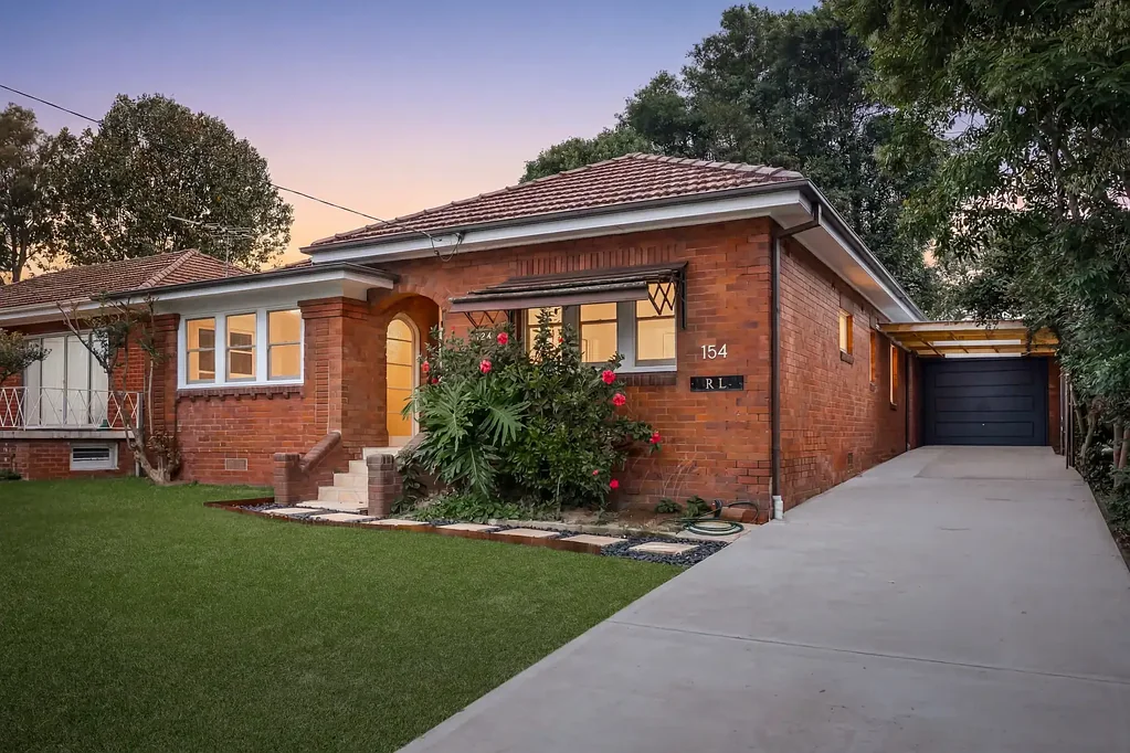 Northmead 4कमरा Classic  Charm with Modern Comfort and Luxurious Space