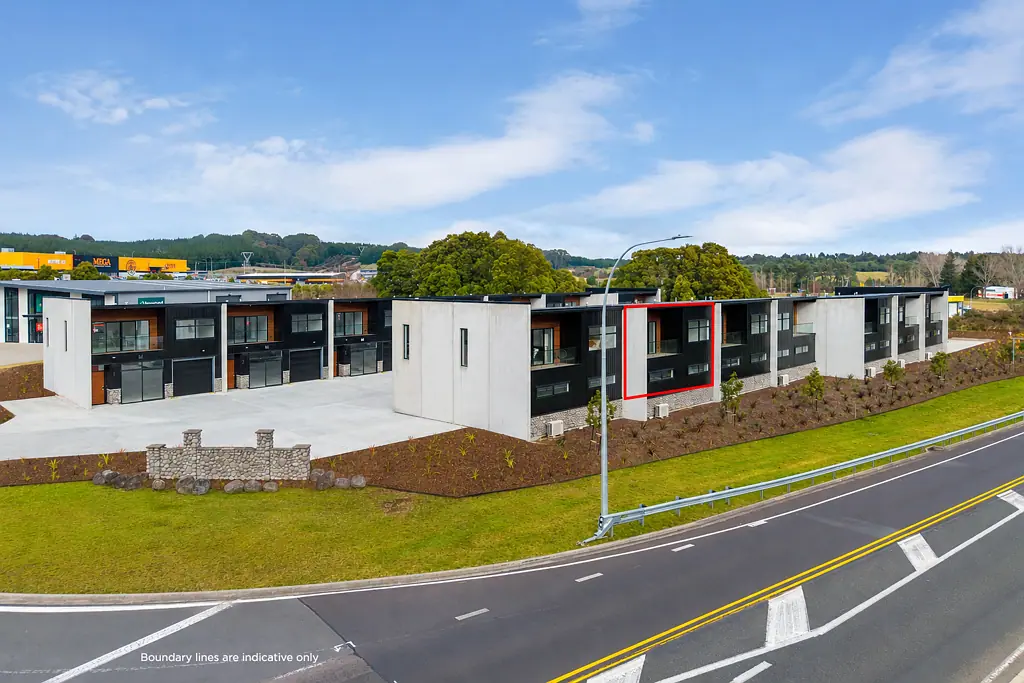 Hilltop  Modern Living. Commercial Edge.