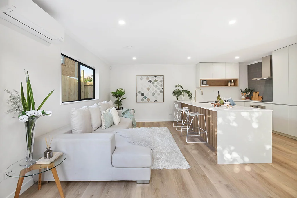 Botany Downs 4部屋 4 Beds 3 Baths Dual Livings! Titles Issued!