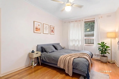 1A Staughton Road, Glen Iris, VIC 3146, 4 phòng ngủ, 2 phòng tắm, House
