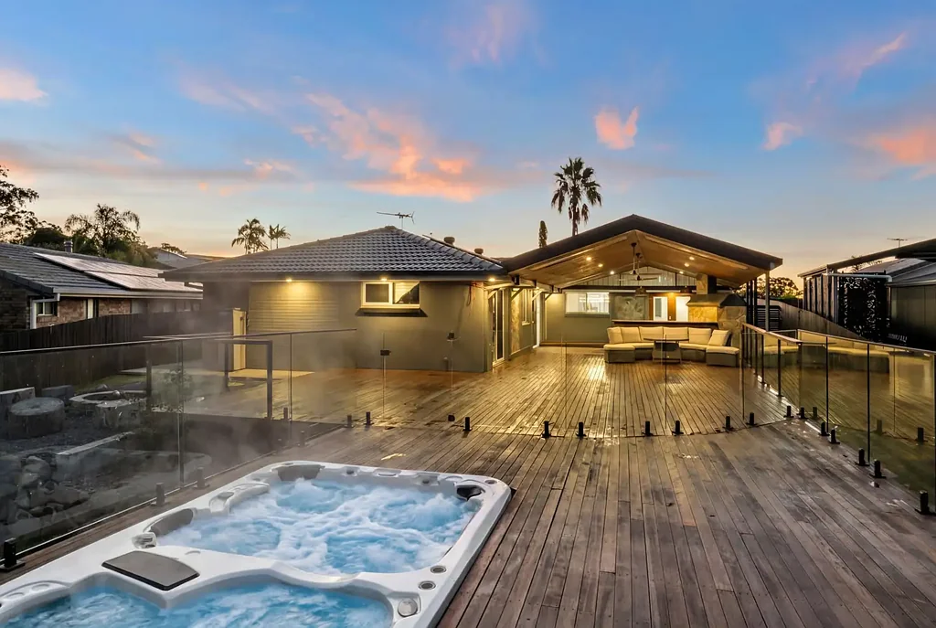 Narangba 4房  拥有土地的感觉，无需土地的维护  Enjoy the Best of Country Living with City Convenience