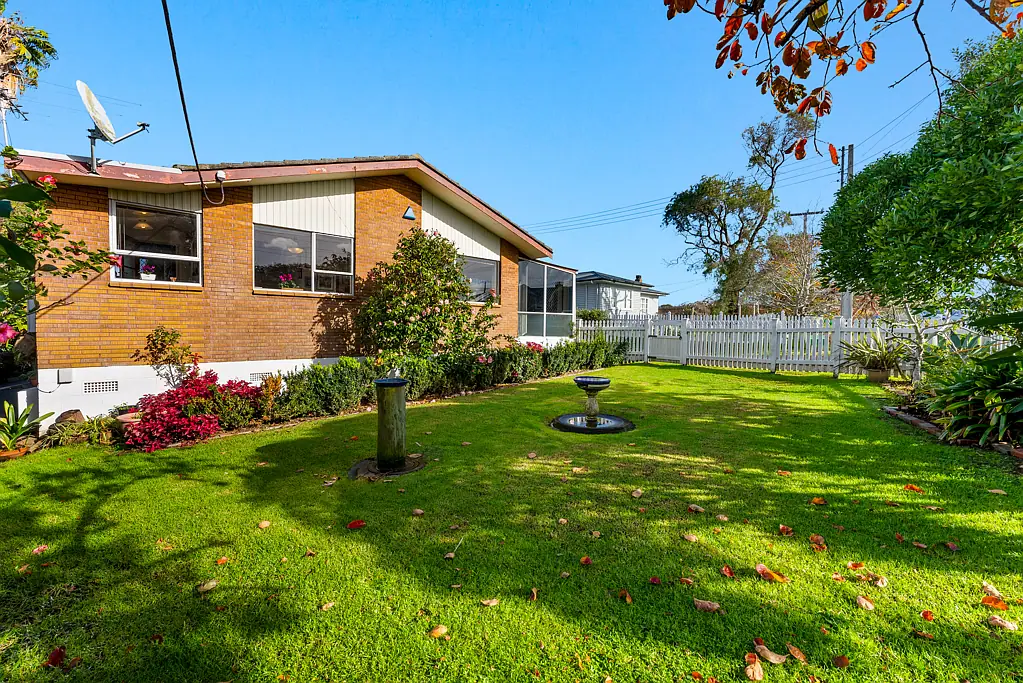 1/5 Tobruk Crescent, Milford, North Shore City, Auckland