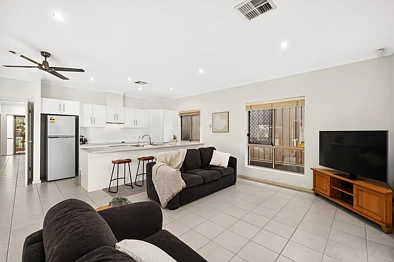 Living room - 50A Sutton Avenue, Seacombe Gardens, SA 5047