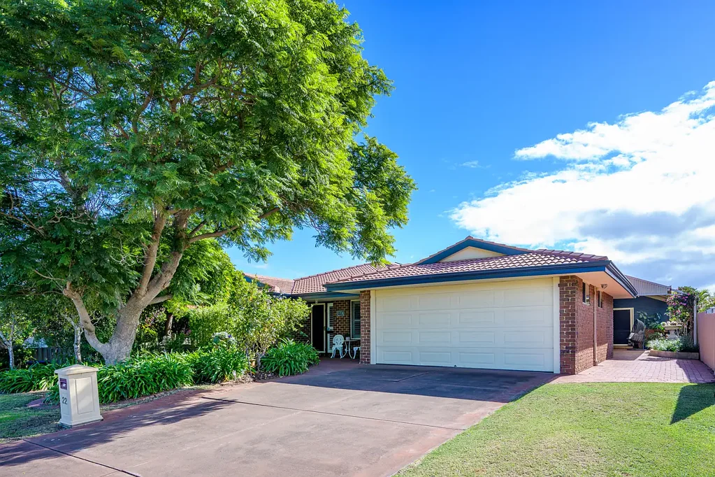 Carey Park 4房  Family friendly location ready for it's next chapter.