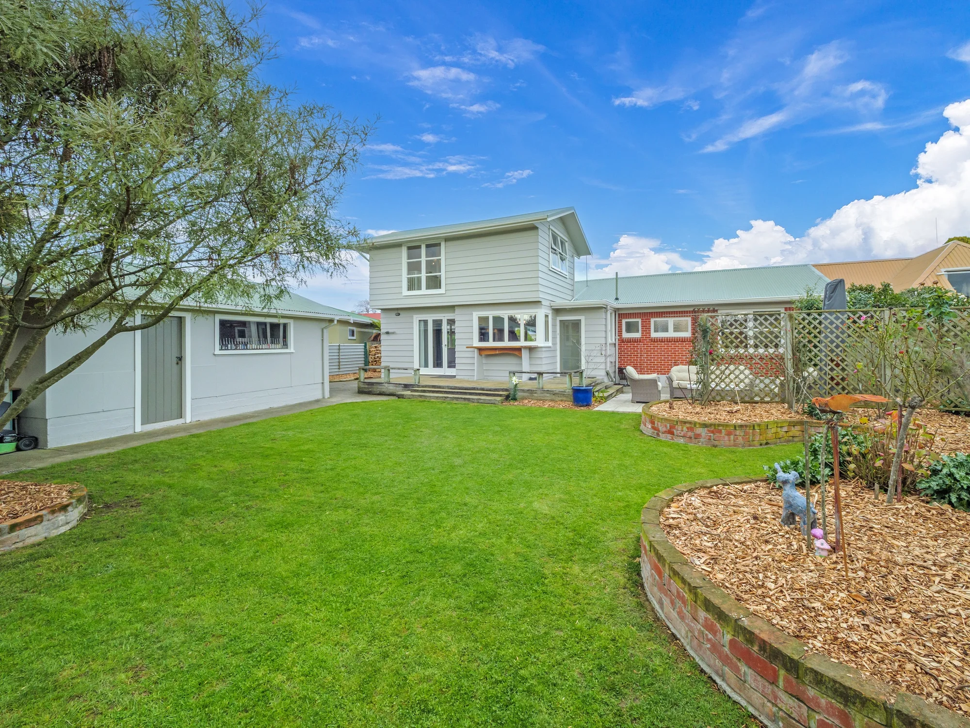 Awapuni 4Moenga Family comfort on 860m2