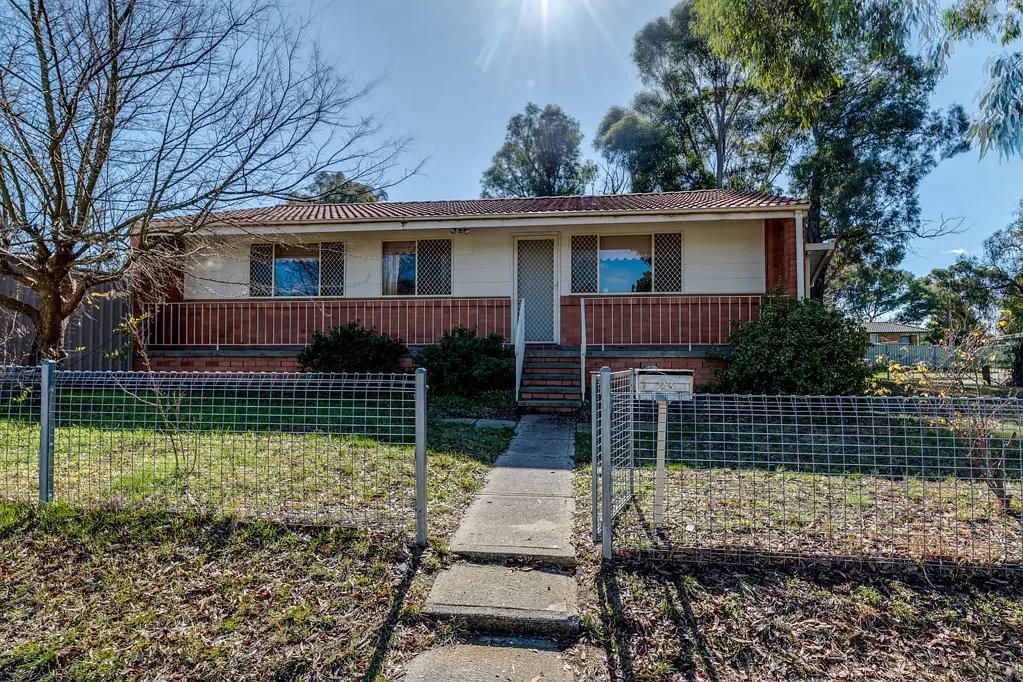 23 Yarrowlow Street, Goulburn, NSW 2580