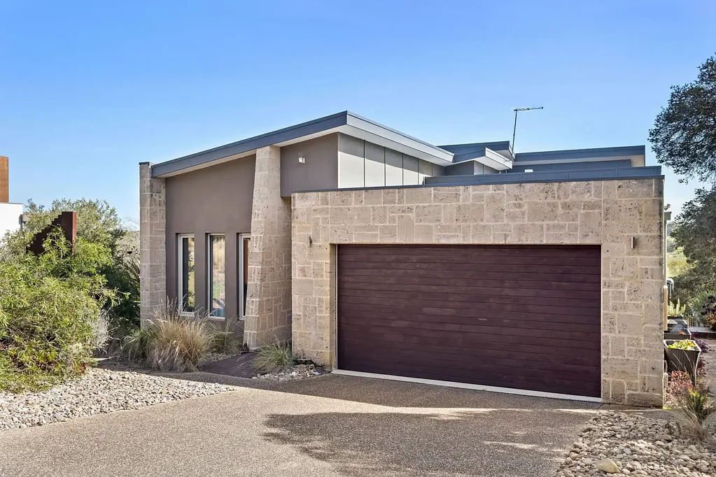 Sunsets, Privacy and a Fully Furnished Home