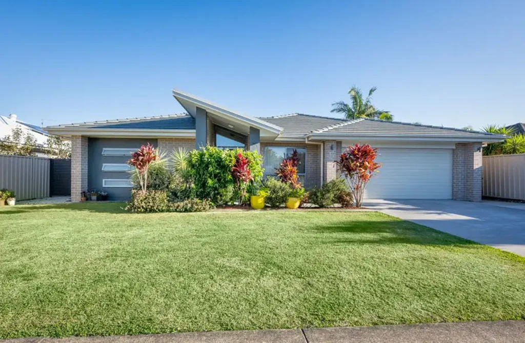135 MATTHEWS PDE, Corindi Beach, NSW 2456