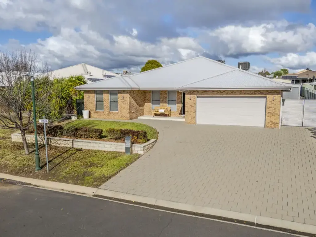16 Riviera Avenue, Dubbo, NSW 2830