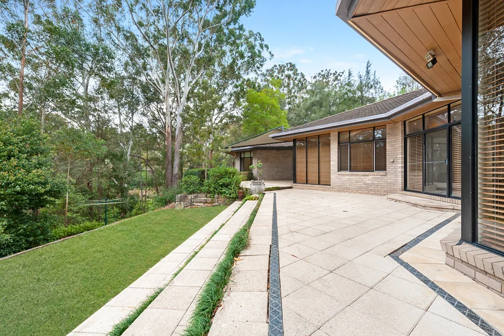 Tranquil Living with Space and Garden Maintenance Included