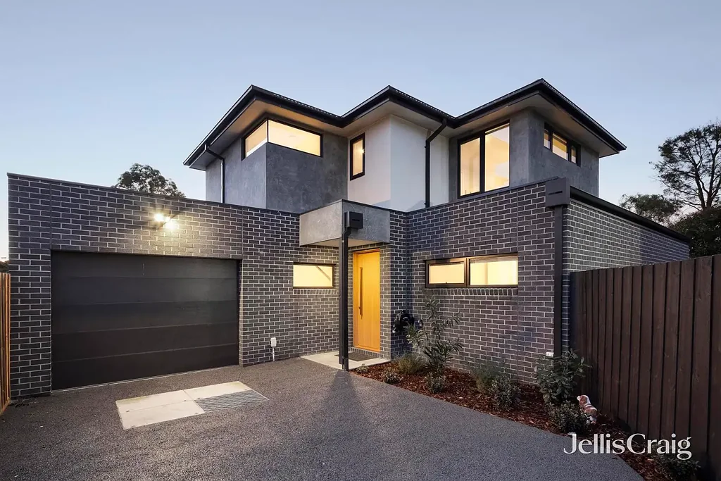 2/11 Skeffington Street, Bellfield, VIC 3081