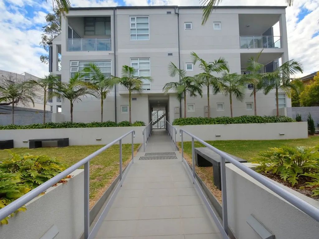 Convenient, Corner Apartment