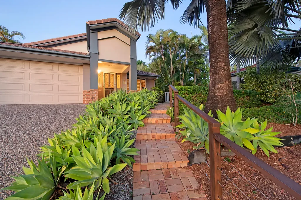 Mudgeeraba 3침실 Relaxed Living with Character & Convenience