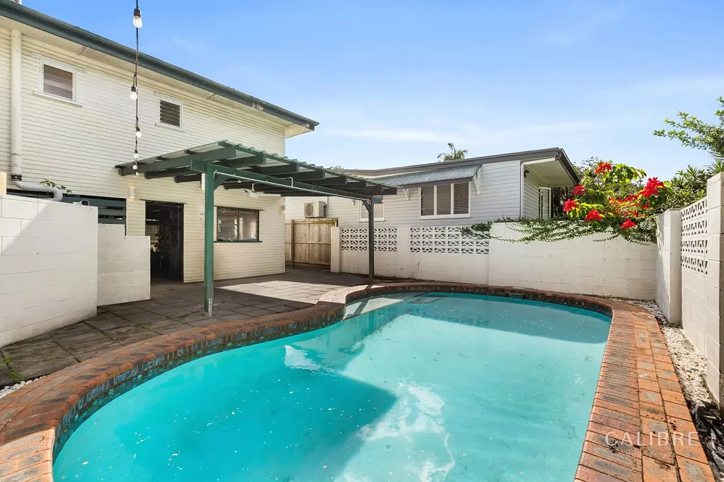 Great family home with pool in desirable location