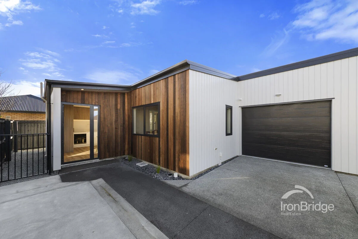 Somerfield 2 Bedroom Stunning Design, Effortless Living!