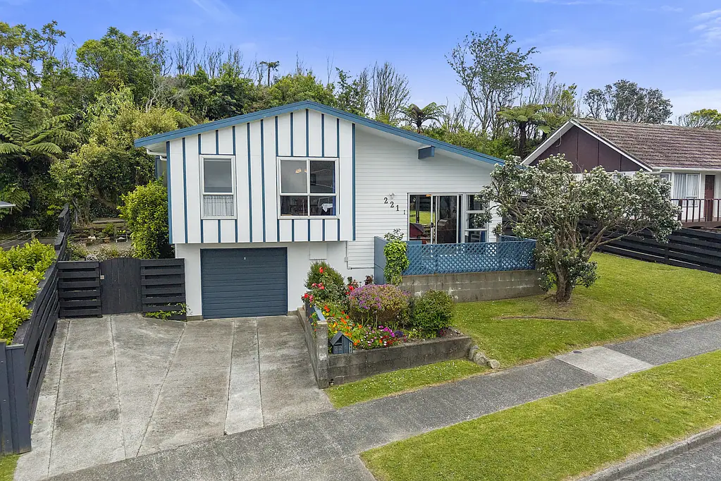 Kelson 4ਬੈੱਡਰੂਮ First Time On The Market Since 1996!