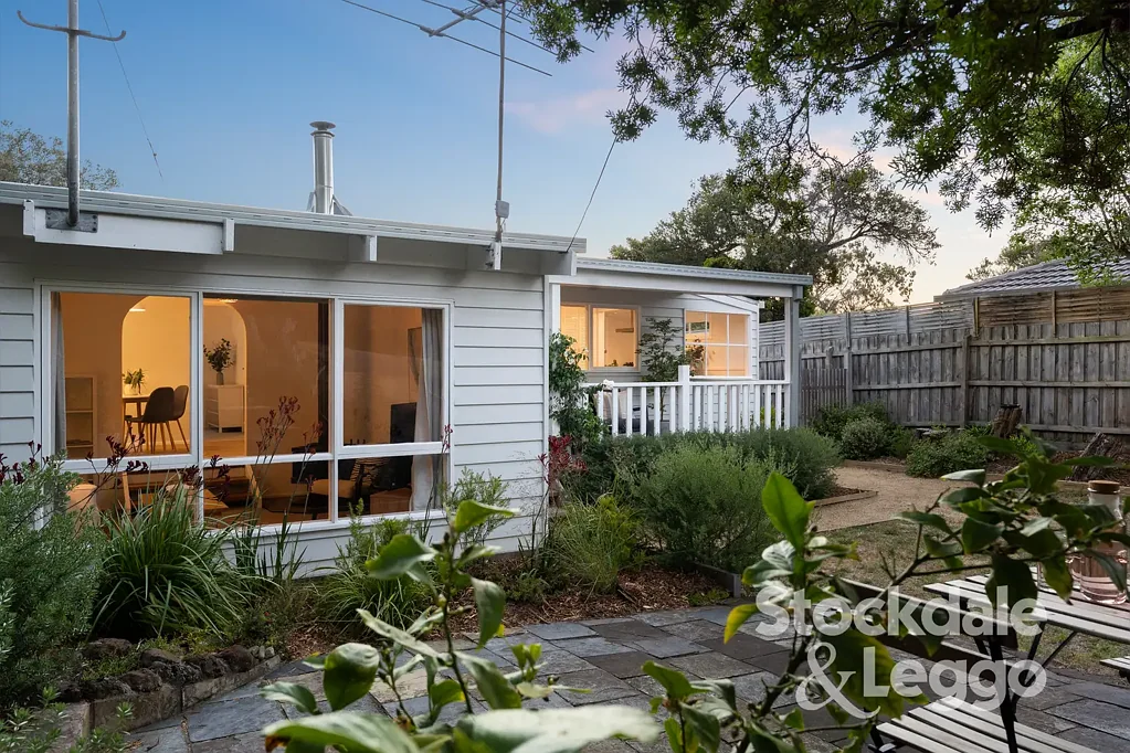 14 Leawarra Street, Rye, VIC 3941