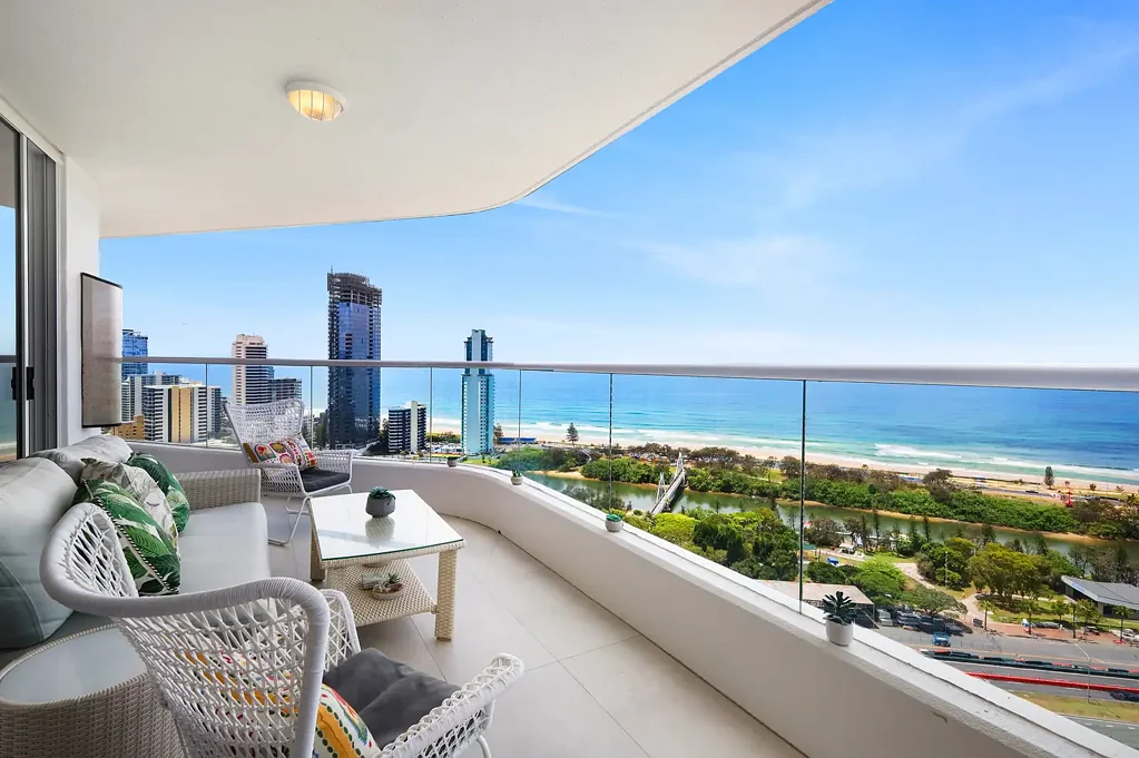 Surfers Paradise 3Phòng ngủ Stylish Renovation and Breathtaking Views