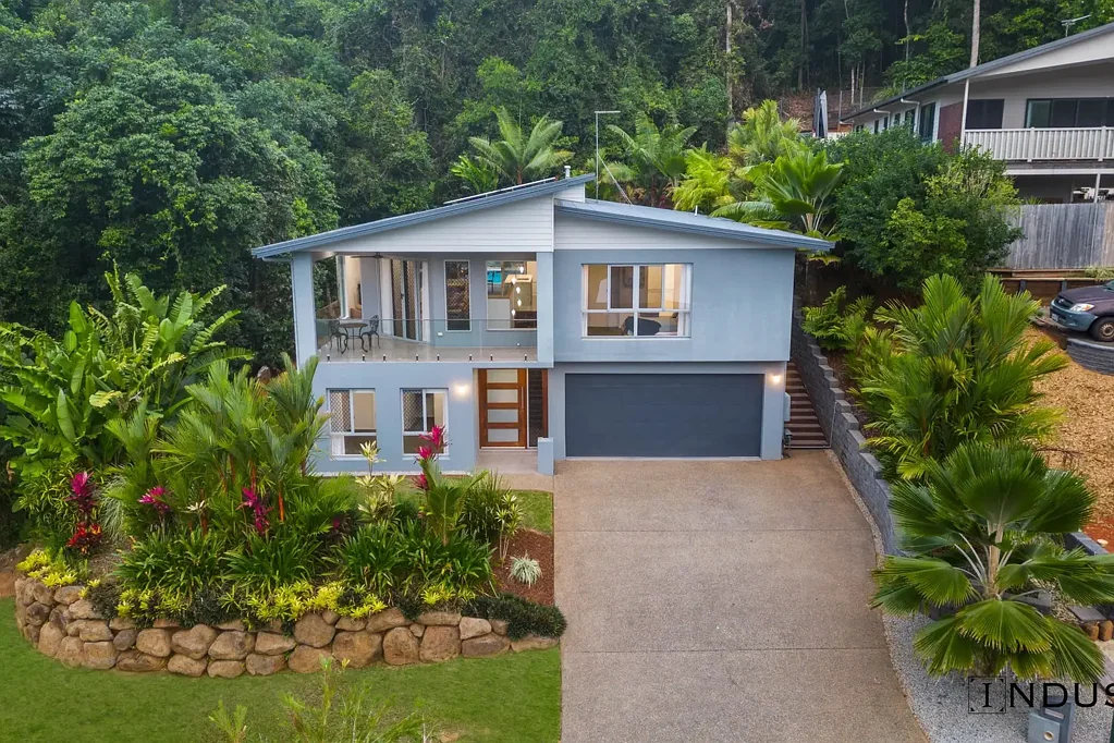 Kewarra Beach 4房  Luxury Coastal Living in a Private Rainforest Oasis