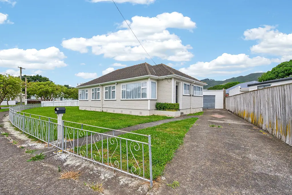 16 Hodgins Grove, Naenae, Lower Hutt, Wellington