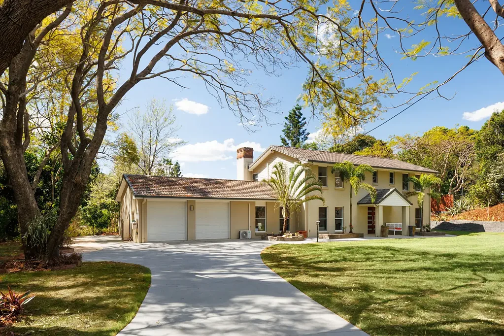 Brookfield 6 Slaapkamer Spacious Acreage with Potential in a Prestigious Western Brisbane Street