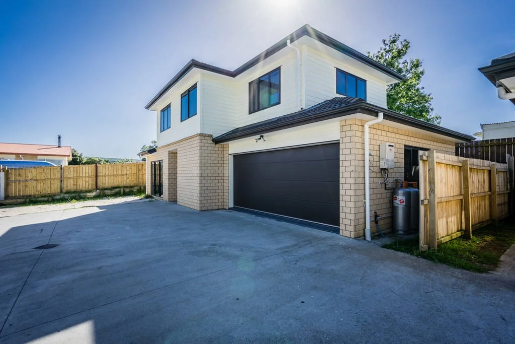 MANGERE, 4 BEDROOMS