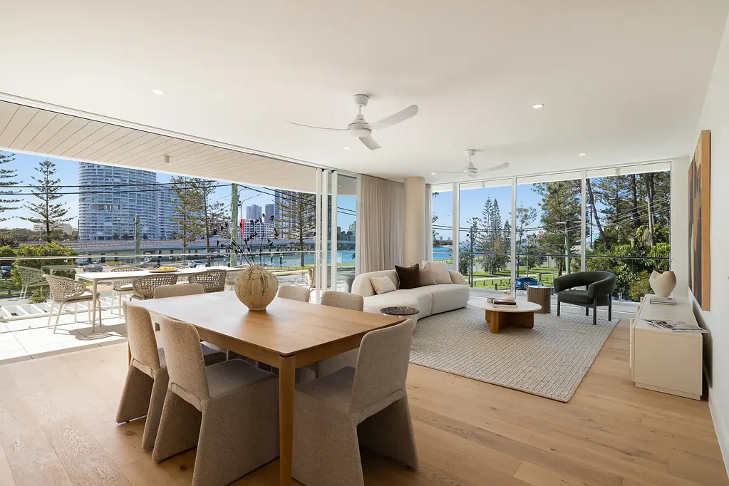 Main Beach 3房  Stunning Luxury residence with Broadwater vistas