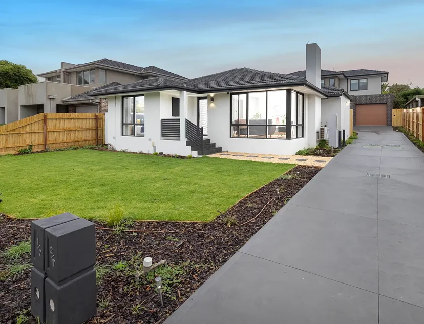 1/7 O'Connor Road, Knoxfield, VIC 3180, 3房, 2浴, Unit