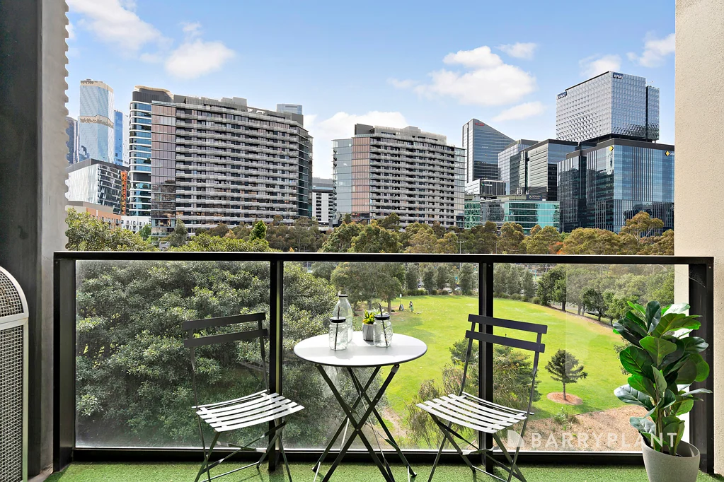 47/801 Bourke Street, Docklands, VIC 3008