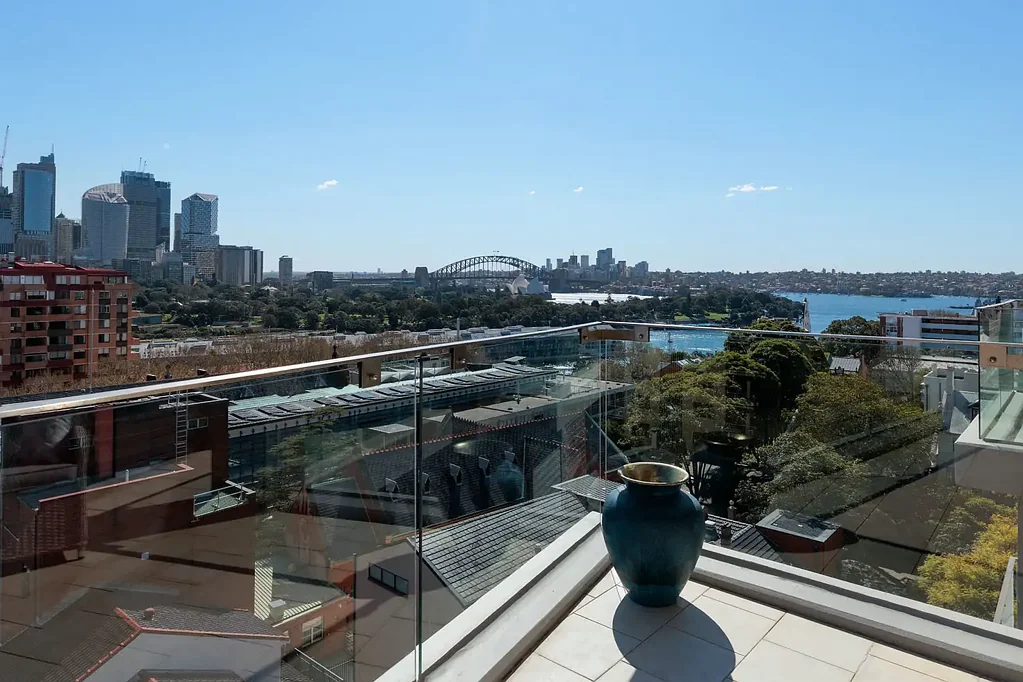 Potts Point 2房 Rockwall Gardens 都市雅致公寓，坐拥壮丽海港景观 Urban Elegance With Spectacular Harbour Views In Rockwall Gardens