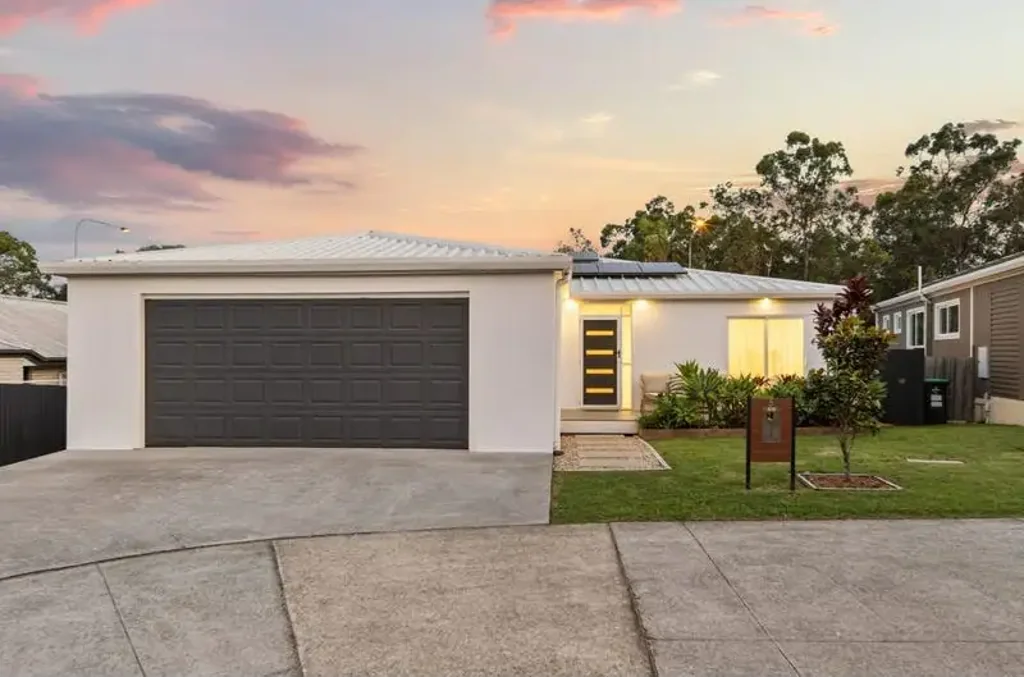4-BEDROOM FAMILY HOME + UPDATED WITH SOLAR!
