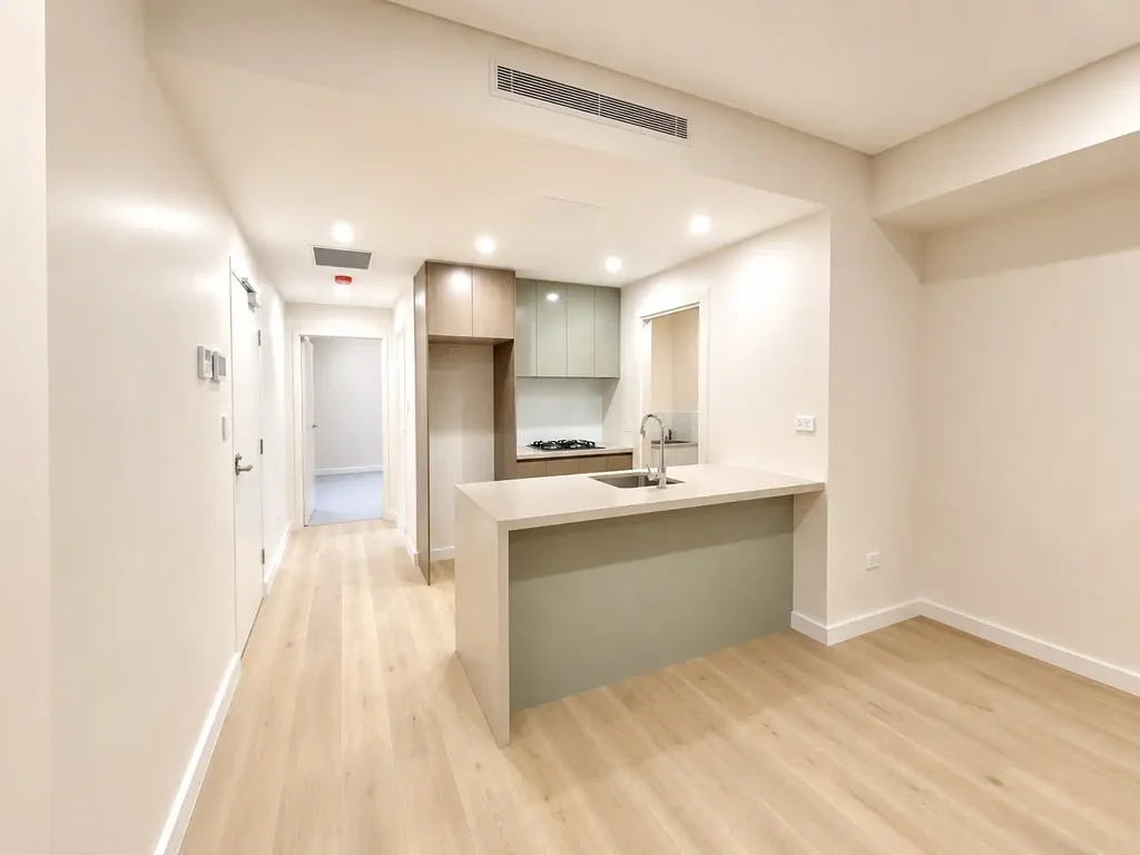 Modern Living - Welcome To The Mason