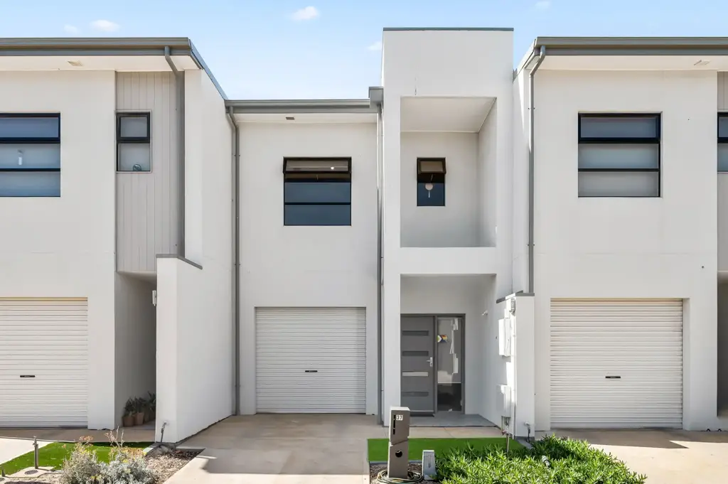 Andrews Farm 3房  Modern Investment Opportunity in Andrews Farm