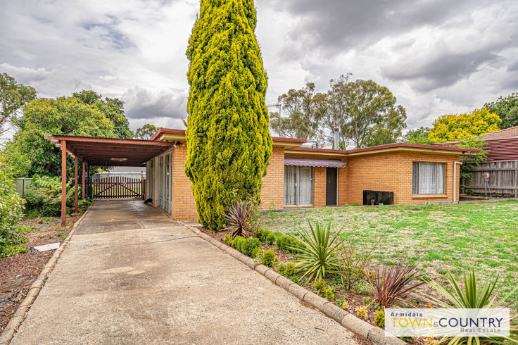 9 KURANDA AV, ARMIDALE NSW 2350, 0房, 0浴, House