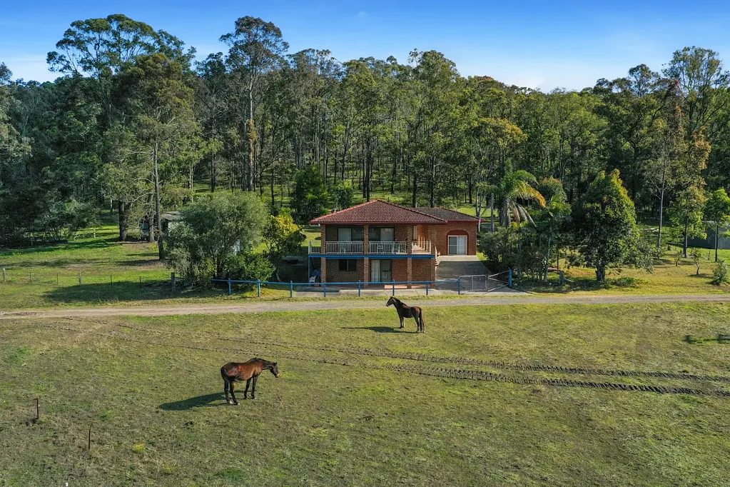 Bulahdelah 200 Acre Lifestyle Property with Dual Accommodation & Stunning Rural Views