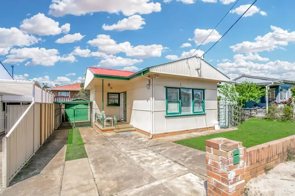 Spacious Family Home!