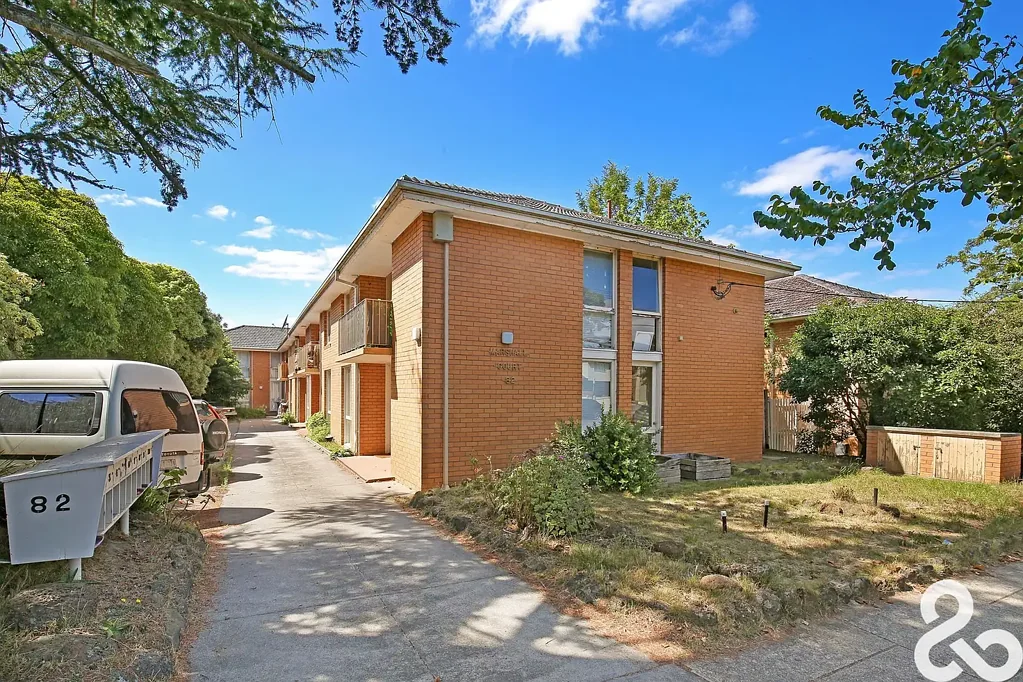 2 Bedroom Apartment In Sought After Suburb