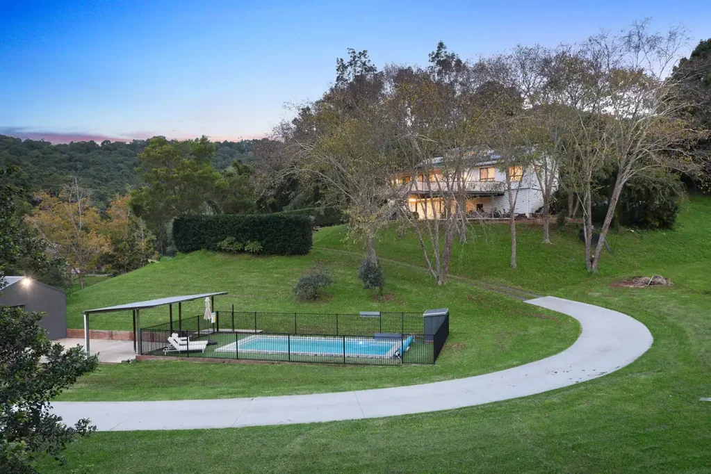 Tallebudgera 6침실 Dual Living Done Right – Two Charming Homes Amid a Peaceful Acreage Paradise
