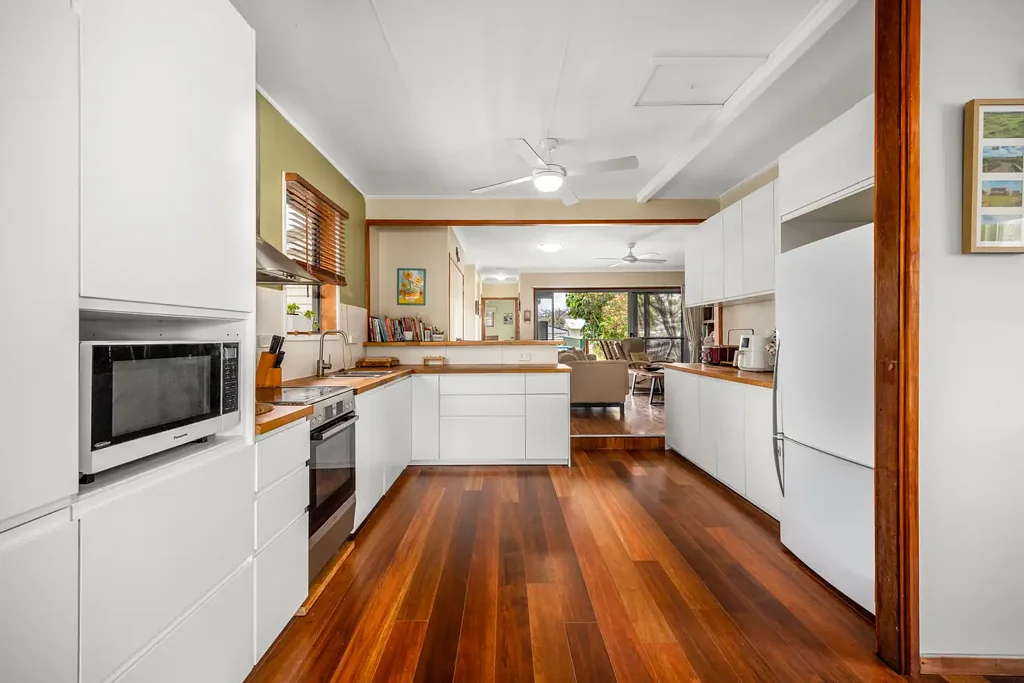 17 Finnie Road, Deagon, QLD 4017