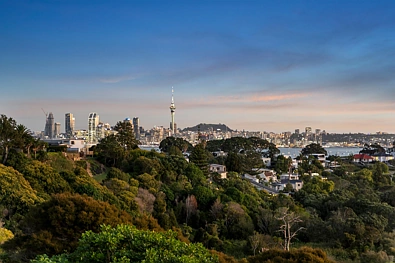 Northcote 5 Bedroom Luxury lifestyle, views and dual-title opportunity