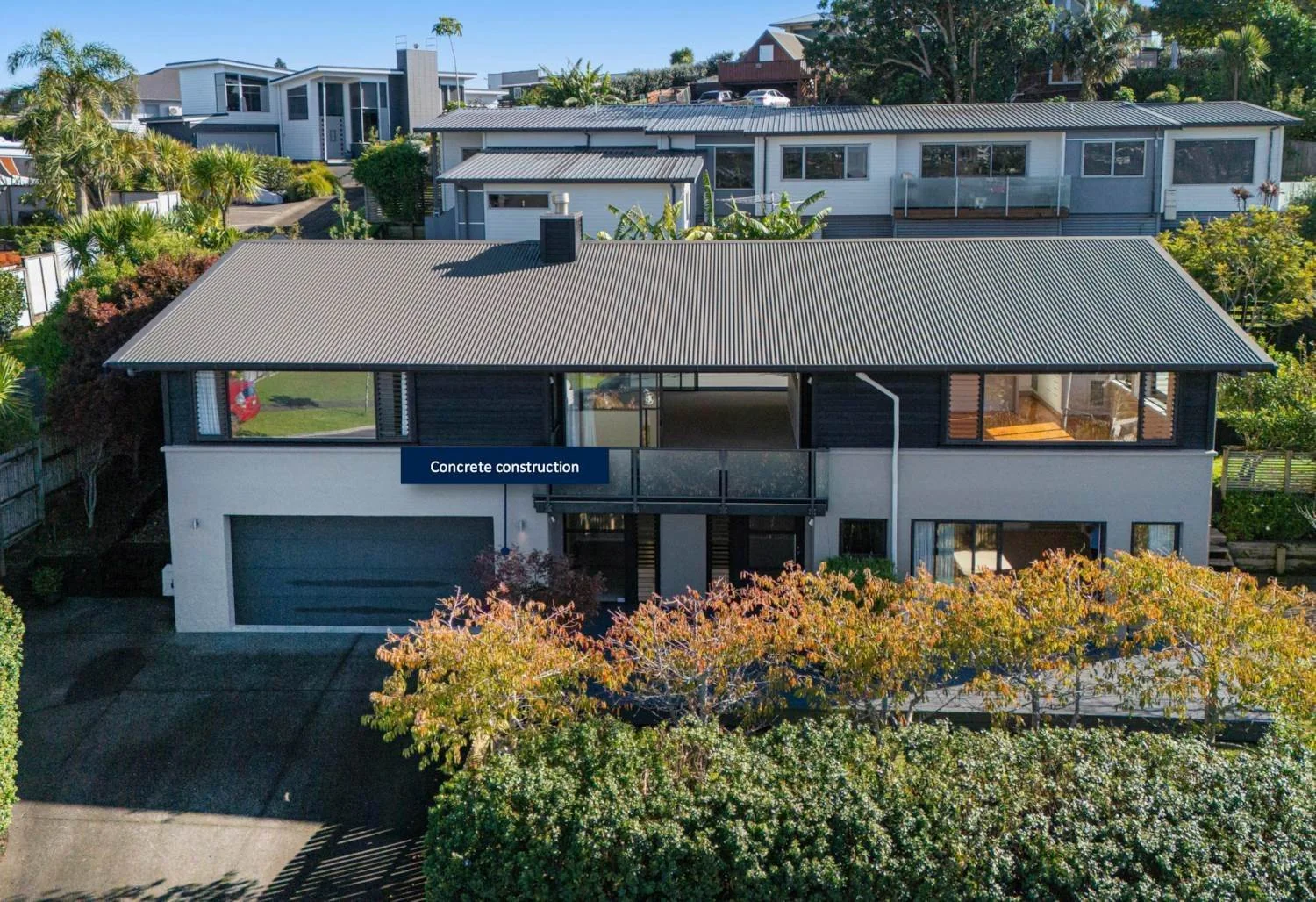Modern and spacious home in Orewa