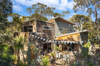 Anglesea 4कमरा A NATURAL CONNECTION TO COASTAL LIVING